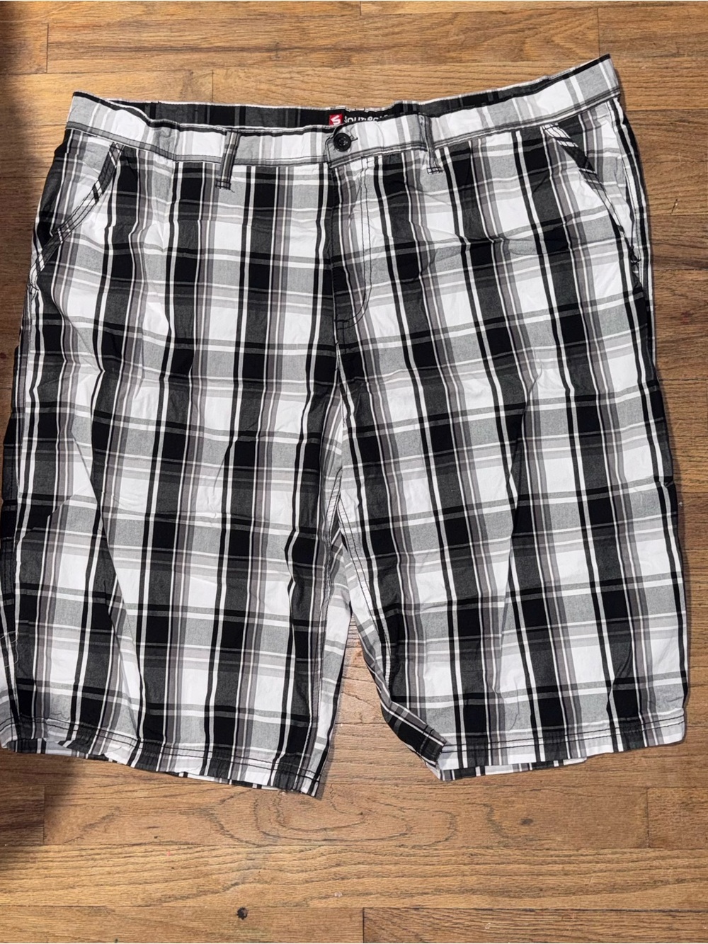 South Pole size 46 Black & White Plaid Casual Shorts
